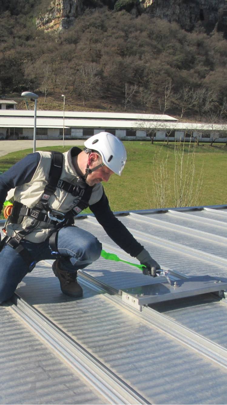 Dispositivi di ancoraggio tipo A