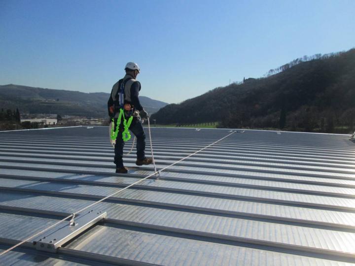 dispositivo ancoraggio tipo a