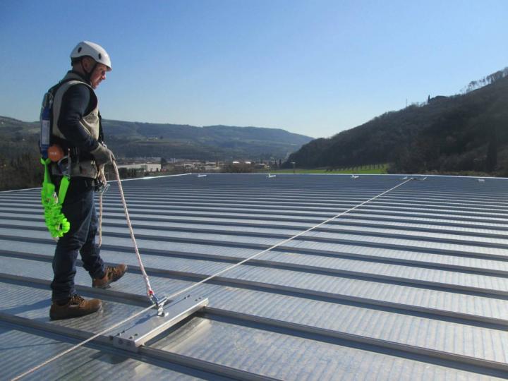 dispositivo ancoraggio tipo a