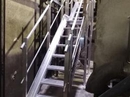 caduta da macchinario