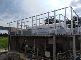 caduta da macchinario