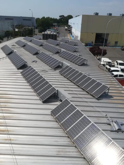 linee vita tetto pannelli fotovoltaici industriali